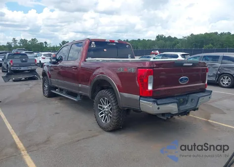 2017 Ford F-250 Lariat z USA, uszkodzony, nr VIN 1FT7W2BT4HEF42152